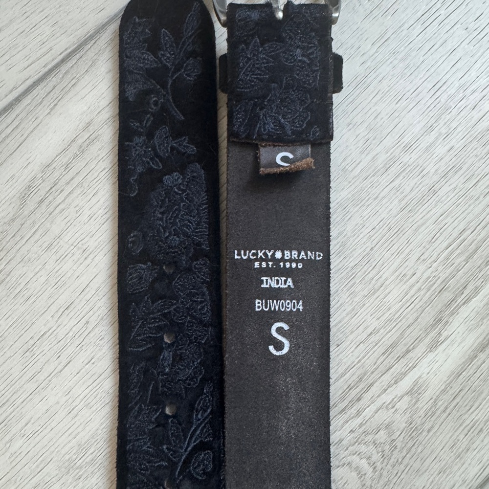 Lucky Brand black and blue embroidered belt - Picture 3 of 3